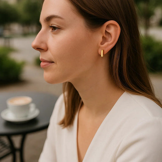 14k Yellow Gold Polished Rectangular Post Earrings